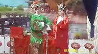孟丽君脱靴