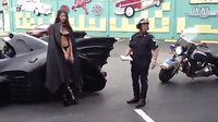 国外牛娘们儿开什么车都敢上路! 国外牛娘们儿开什么车都敢上路!