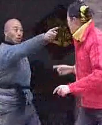 安徽民间小调 公公儿媳争裤头 - 搞笑剧情,展现家庭百态 安徽民间小调 公公儿媳争裤头 - 搞笑剧情,展现家庭百态