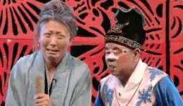 刘云打母