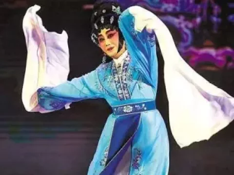 粤剧经典《贬媚娘》在线观看下载，领略宫廷戏曲独特魅力