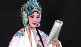 秦雪梅