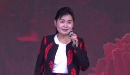 张晓英演唱大调曲子《赠令尊》小段，中原女丑经典戏曲在线下载