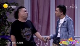 孙涛经典小品《粘出来的事》爆笑全场，乱贴广告乌龙事件，高清资源速下载下载