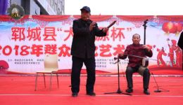 坠子戏《黑妮黑小》孙宗山精彩演绎,沉浸式感受民间故事与戏曲韵味 坠子戏《黑妮黑小》孙宗山精彩演绎,沉浸式感受民间故事与戏曲韵味