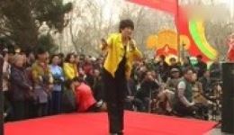 程咬金照镜子