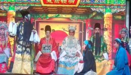 大平调经典《秦香莲》在线观看，黑脸老包精彩演绎，正义故事不容错过