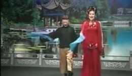 二人转小帽《万里晴空》张涛关小飞诙谐演绎，地道唱腔超好听，速来下载！下载