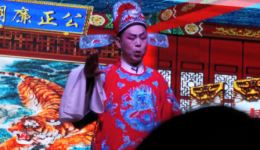宁都采茶戏《卷席筒 审弟》彭国强主演,经典戏曲资源在线下载 宁都采茶戏《卷席筒 审弟》彭国强主演,经典戏曲资源在线下载