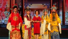 南昌采茶戏《五女拜寿》三春盼夫选段 李文芳经典演绎 戏曲片段在线下载 南昌采茶戏《五女拜寿》三春盼夫选段 李文芳经典演绎 戏曲片段在线下载