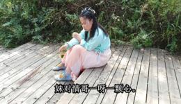 鸳鸯戏水成双对