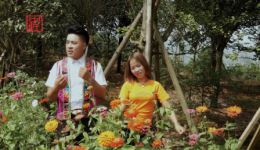 贵州山歌《相爱情歌》潘燕周艺深情对唱,原汁原味爱情旋律在线下载 贵州山歌《相爱情歌》潘燕周艺深情对唱,原汁原味爱情旋律在线下载