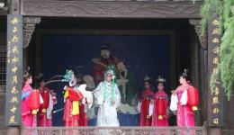 辰河高腔《百花赠剑》浦市万寿宫2019年首场演出,传统经典剧目精彩呈现 辰河高腔《百花赠剑》浦市万寿宫2019年首场演出,传统经典剧目精彩呈现