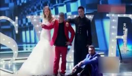 文松宋晓峰王龙张小伟《最美》搞笑小品mp3/mp4下载，精彩不容错过！下载