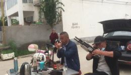 秋江河下水悠悠