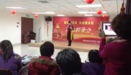 京剧样板戏《光辉照儿永向前》选段下载 - 阿兰演唱MP4/MP3资源