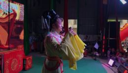 二女争夫 互坑姐妹花