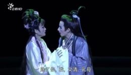碧桃花開