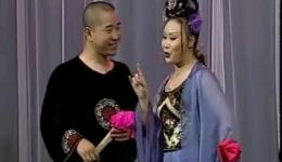 东北二人转小帽《杨姑娘》王小利李琳表演视频MP4/MP3资源下载