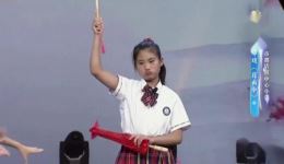 柳琴戏《花雨伞》小朋友精彩片段，灵动演唱超好听，速来下载！下载