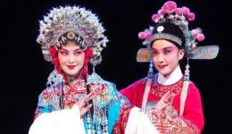 黄梅戏《女驸马》选段视频MP4下载，韩再芬/杨俊/赵丽经典演绎，高清戏曲资源免费获取下载