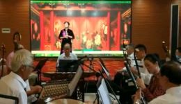 淮海戏《听樵楼报时辰》张建霞演唱戏曲视频MP4下载 - 经典淮海戏资源下载