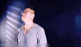 黄梅戏《小草》严凤英王少舫主演,经典村姑打猪草误会剧情,高清戏曲片段在线下载 黄梅戏《小草》严凤英王少舫主演,经典村姑打猪草误会剧情,高清戏曲片段在线下载