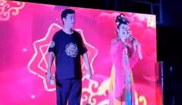 二人转《马寡妇开店》陈小花姜小利演唱MP4视频下载-正版戏曲资源下载