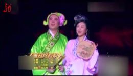 王宁艾伦小品《善恶终有报》西门庆武大郎互换身份 全场爆笑下载下载