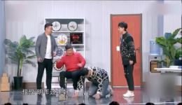 贾冰小品《创业家族》直击外卖员艰辛，戳中生活痛点，速看暖心演绎！下载