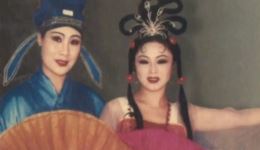 二人转《包公吊孝》李小彩黄小燕演唱，高清戏曲视频mp4下载