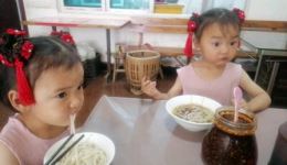 民间小调《小妹送郎四上川》高清下载,经典离别剧情完整收录 民间小调《小妹送郎四上川》高清下载,经典离别剧情完整收录