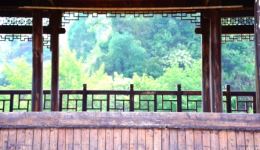 免费傩戏《龙女放羊》资源下载！七甲坪镇绒花演艺中心精彩演出，沉浸式感受传统傩戏魅力