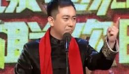 相声《鞋不压正》王自健精彩演绎,讽刺黑心逐利,爆笑片段不容错过 相声《鞋不压正》王自健精彩演绎,讽刺黑心逐利,爆笑片段不容错过