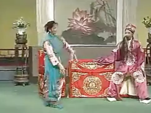 侯美蓉降香