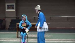 张连卖布