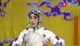 郭德纲领衔京剧《刘墉拿蝎子》在线下载，陶阳王梦婷精彩演绎，经典剧目不容错过