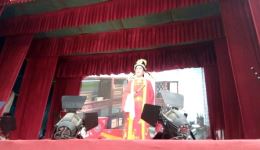 庐剧《张天秀私访》现场演出，刘玛琳精彩演绎，经典戏曲不容错过下载
