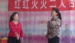 二人台《城里妹子乡下哥》左美云徐美丽演唱，城乡爱情故事戏曲资源下载下载