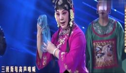 对绣鞋