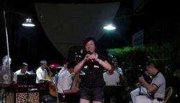 姚剧《慈溪好地方》幼妮演唱,领略慈溪风情戏曲,品味本土文化韵味 姚剧《慈溪好地方》幼妮演唱,领略慈溪风情戏曲,品味本土文化韵味