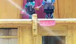 高岩侗戏