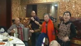 二人台经典《拜大年》汪霞徐莲荣演唱，传统戏曲在线下载下载