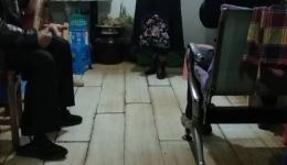 赵经堂观书