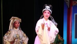 新世纪歌仔戏《三凤求凰》全剧视频mp4下载,高清戏曲资源免费获取 新世纪歌仔戏《三凤求凰》全剧视频mp4下载,高清戏曲资源免费获取