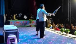 吵闹亲家