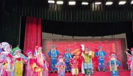 豫剧《五世请缨》新密兰心豫剧团演出,经典一折在线下载,领略杨家忠勇风采 豫剧《五世请缨》新密兰心豫剧团演出,经典一折在线下载,领略杨家忠勇风采