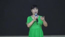 放歌高唱共产党