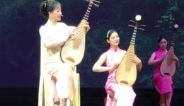 苏州评弹《幸福苏州人》盛小云蔡钺联袂演绎，地道吴语说唱，展现苏州幸福生活，经典曲艺资源下载