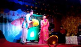 赵晓虎三丫联袂演绎二人转《哭长城》经典唱段，纯正东北风味戏曲在线下载